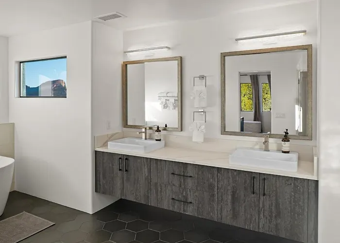 New Uptown Dream 4br Wow! Views! Pool&spa Dom wakacyjny *