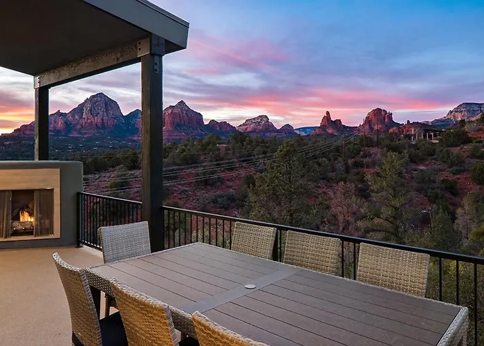 Dom wakacyjny New Uptown Dream 4br Wow! Views! Pool&spa *